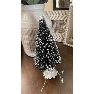 Christmas tree for hobby  Or Train set or Christmas village. works